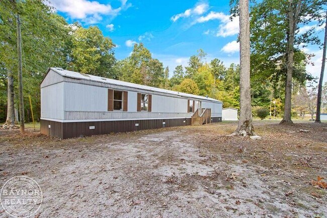 Building Photo - 3686 NC HWY 58