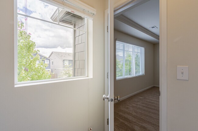 Building Photo - 1124 27th St NW