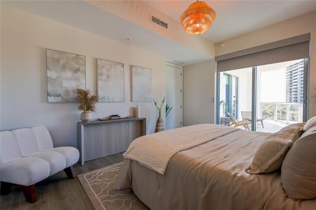 Building Photo - 2910 W Barcelona St