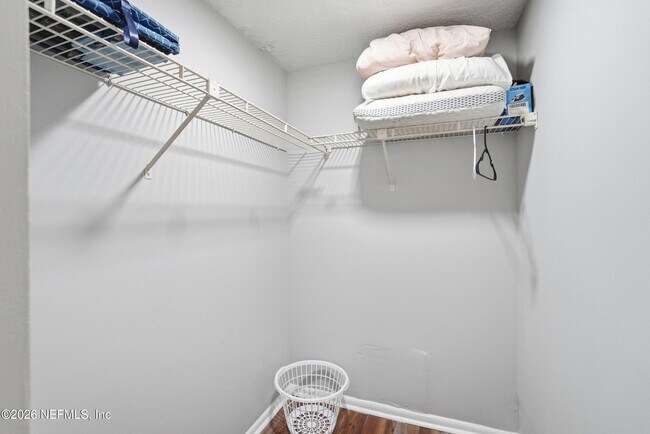 Building Photo - 3419 Islander Way