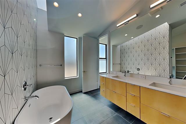 Building Photo - 103 Forest Star Dr