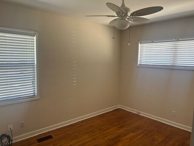 Building Photo - New On the Market!