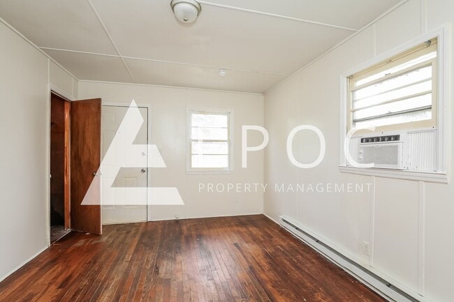 Building Photo - 912 Richland St