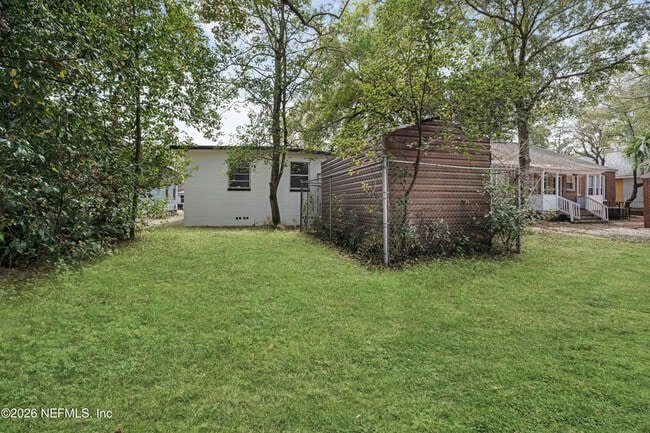 Building Photo - 503 W 16th St