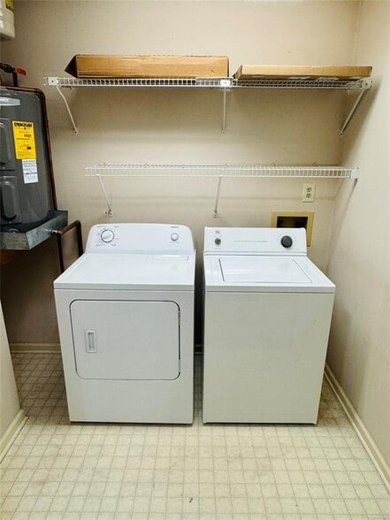 Building Photo - 6008 Woodrun Ct