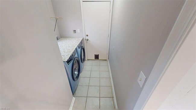 Building Photo - 5524 Annandale Dr