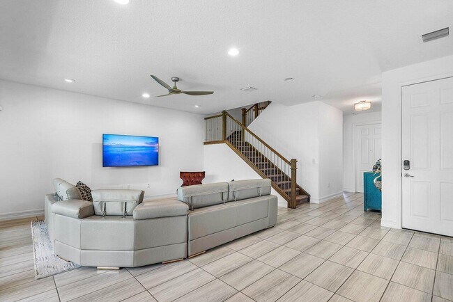 Building Photo - 8068 Lemon Serpentine Ln