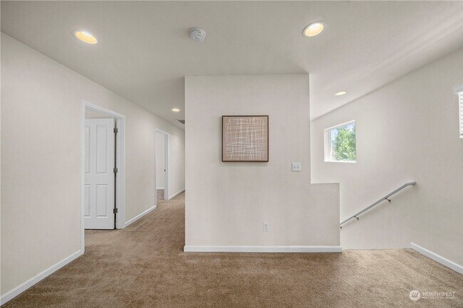 Building Photo - 15508 80th Ave Ct E