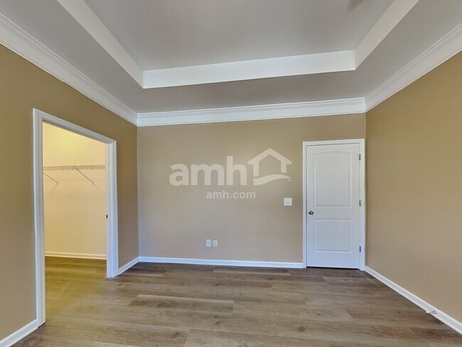 Building Photo - 115 Otter Glen Dr