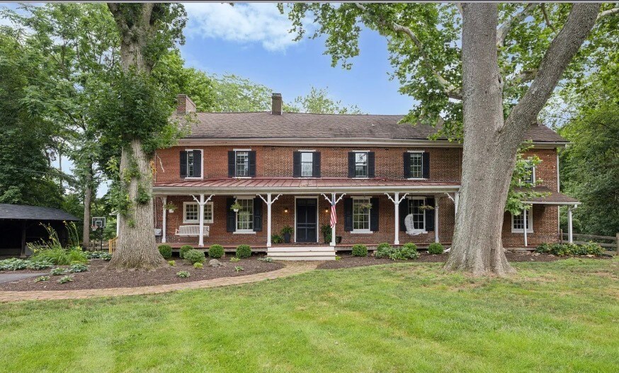 Primary Photo - 547 Concord Rd