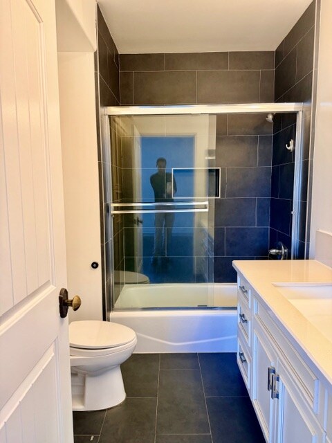 Building Photo - 917 N Sierra Bonita Ave