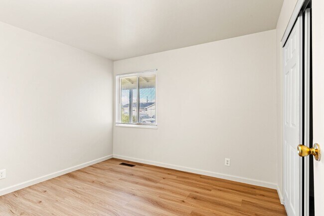Building Photo - Just Updated! 3 Bed House in San Leandro |...