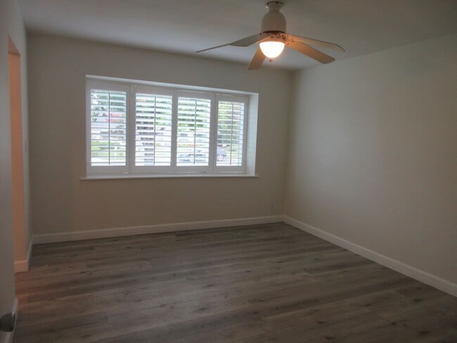Building Photo - Beautifully updated Porter Ranch 3bed / 2 bath Home on Canby