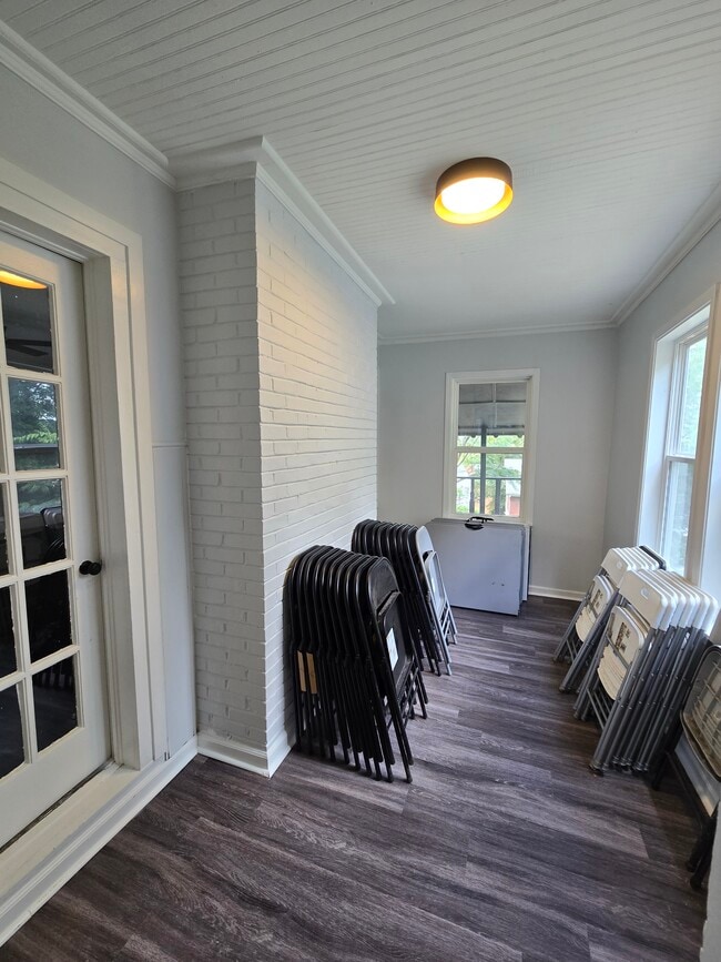 Building Photo - 2611 20th Street Ensley