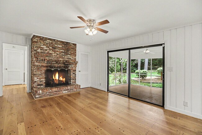 Building Photo - 4725 Kitty Hawk Dr