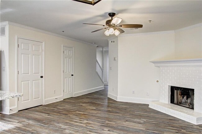 Building Photo - 203 Morris Ln