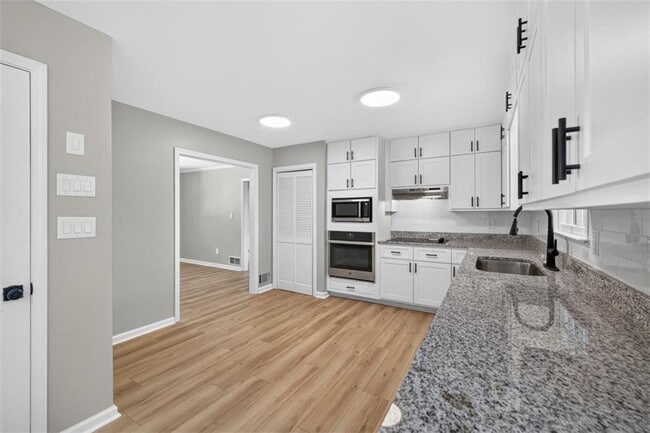 Building Photo - 3606 Suwanee Creek Ct