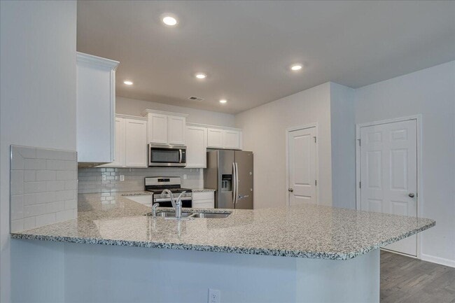 Building Photo - 1412 Deer Hollow Run