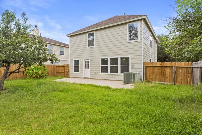 Building Photo - 6519 Bluestone Springs Ln