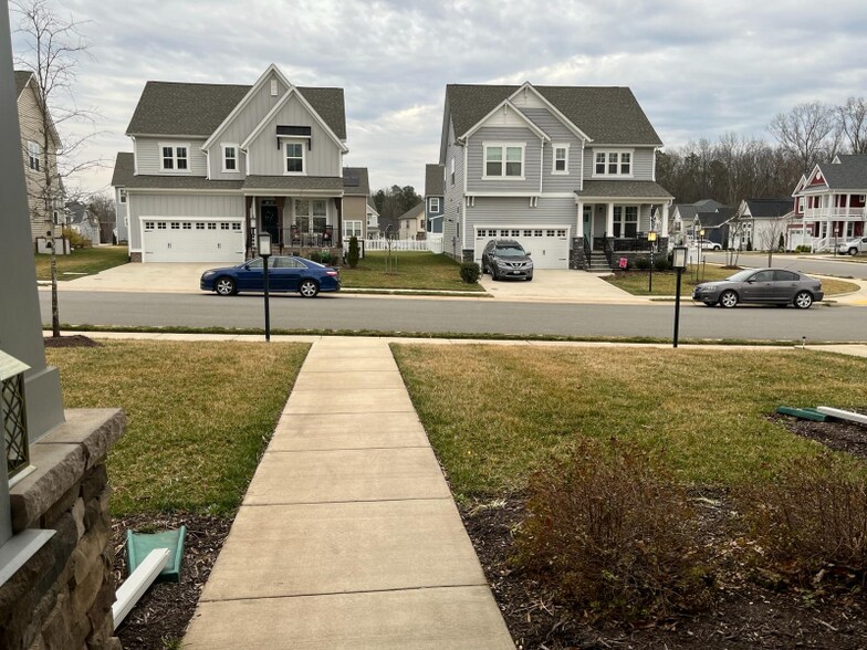 Building Photo - 4002 Carrie Ml Xing