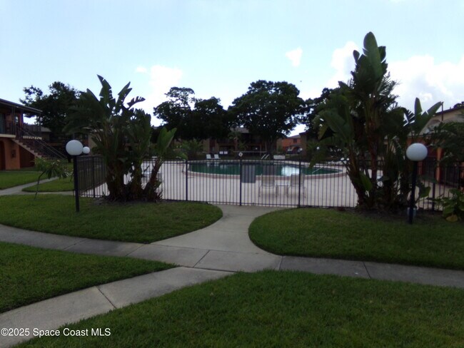 Building Photo - 131 San Juan Cir