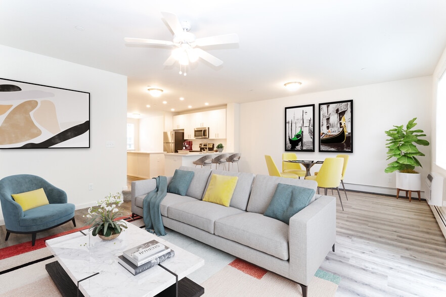 Medford Pond 1100 Lake Dr Medford NY 11763 Apartment Finder