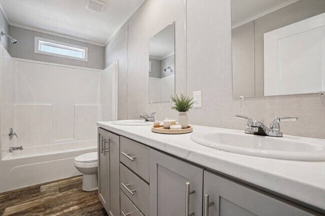 Building Photo - 1612 Swallowtail Dr