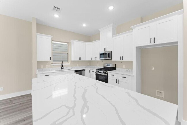 Building Photo - 4923 Curiosity Ct