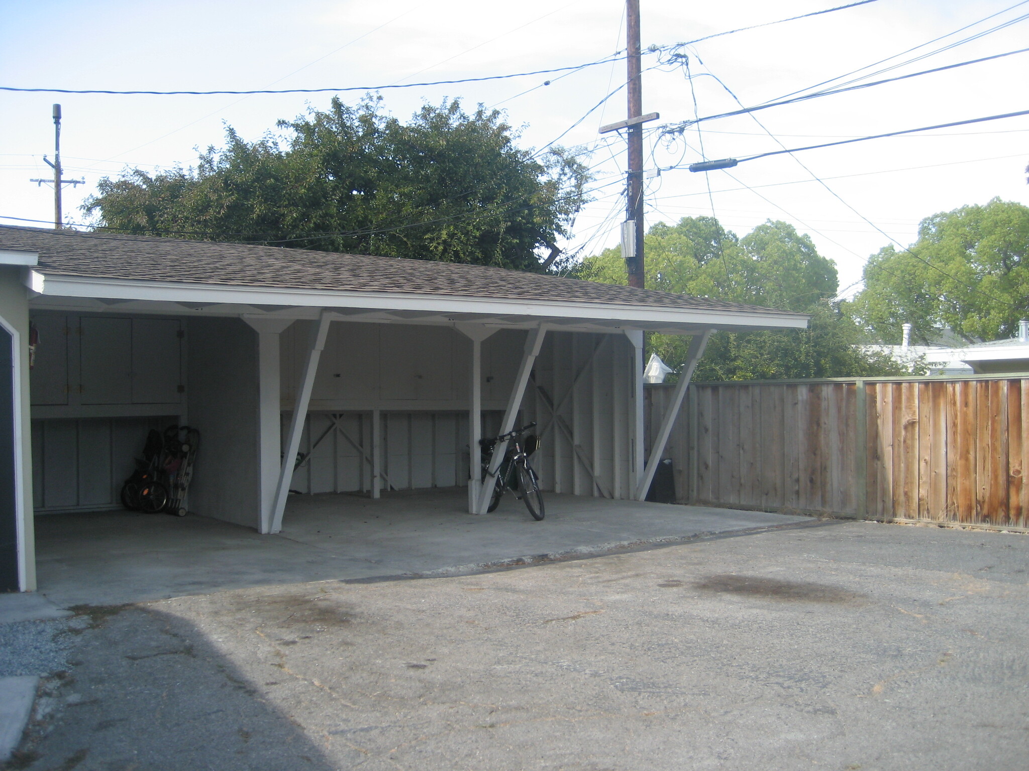 Carport with private stoage - 3121 Alma St