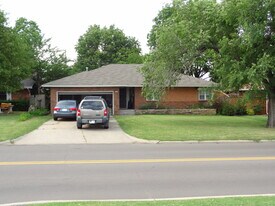 Building Photo - 2305 NW 50th St