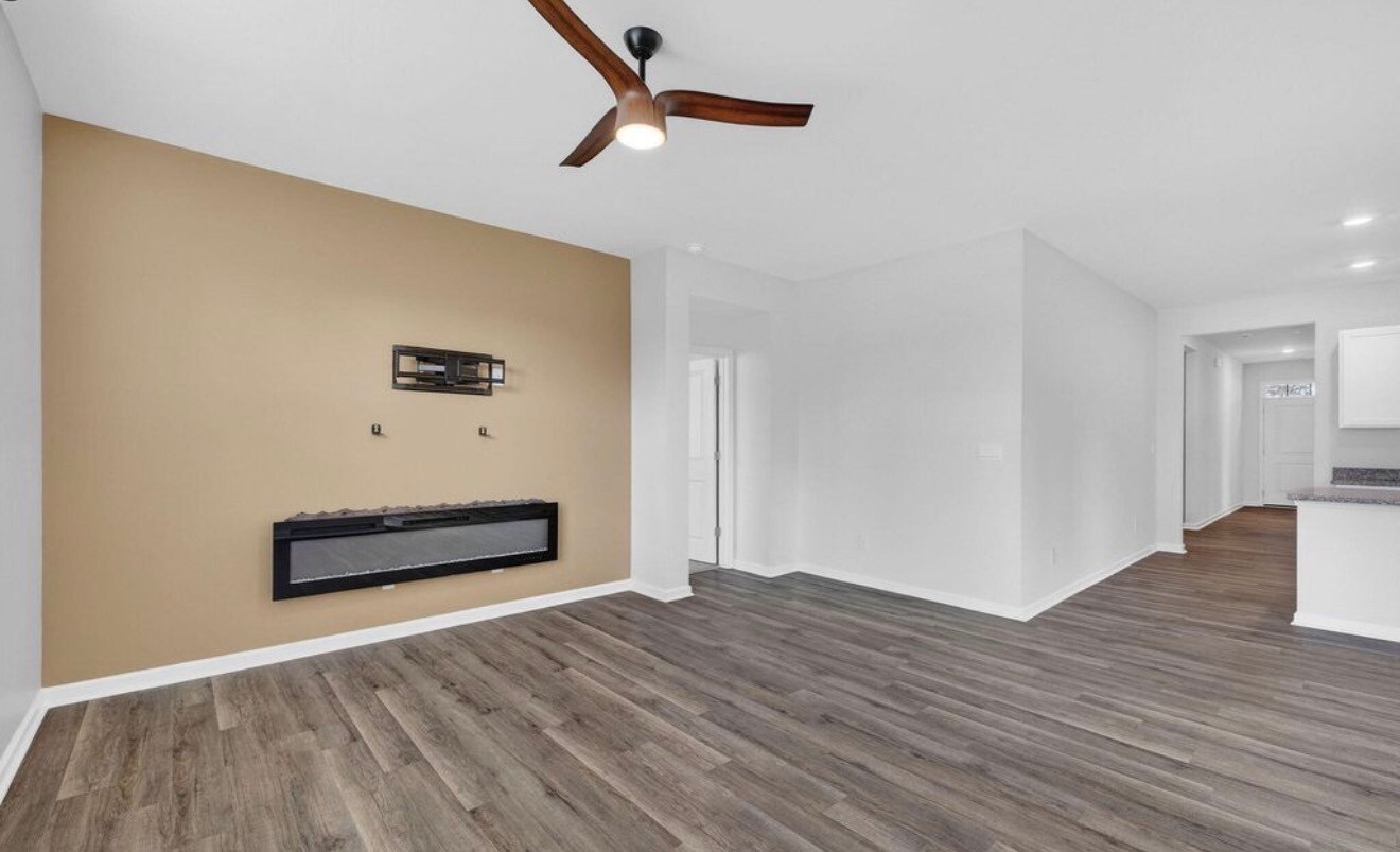 Building Photo - 2039 Willowleaf Dr