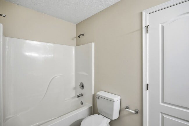 Building Photo - 1701 Willa Pl Dr