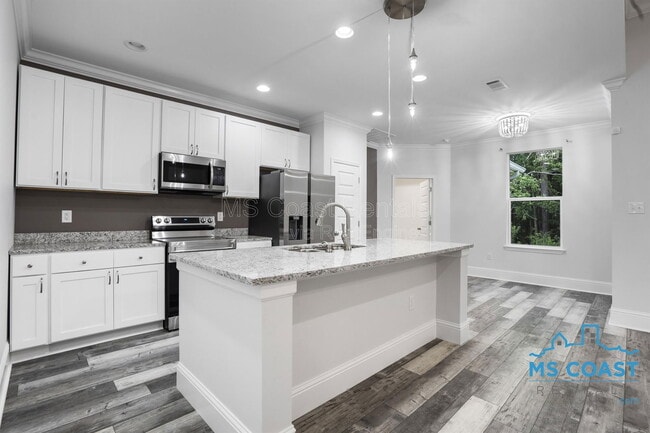Building Photo - 15328 Oak Creek Cove