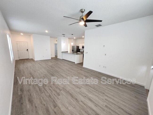 Building Photo - 2340 Harris Hawk Ave