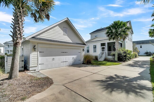 Building Photo - Gorgeous Carolina Park Home on a Corner Lot