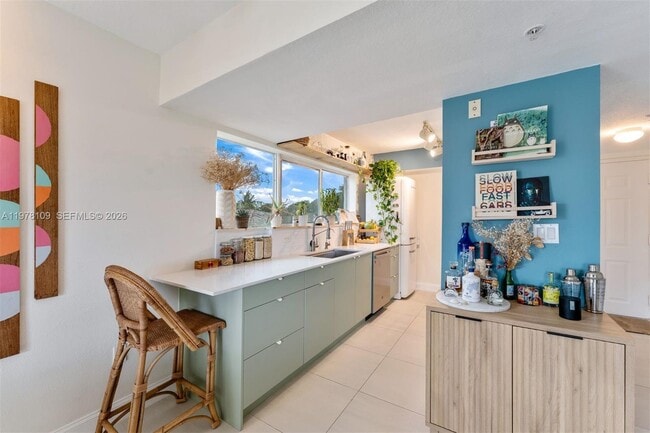 Building Photo - 630 85th St