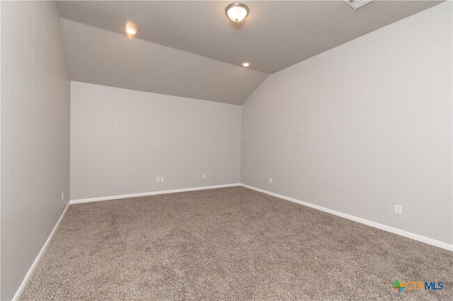 Building Photo - 3209 Shawlands Rd