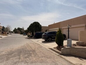 Building Photo - 711 Tramway Pl NE