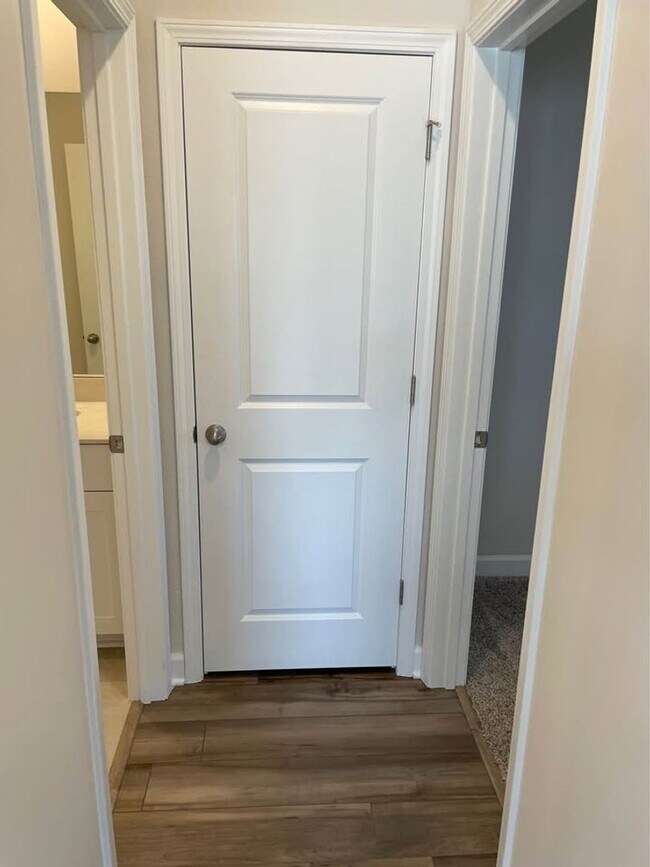 Building Photo - Available Soon! Stunning Five Bedroom, Three Bath Home in Clear Pond!