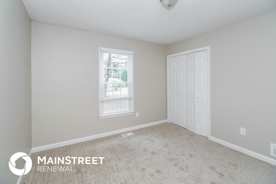 Building Photo - 2968 Rosecommons Dr