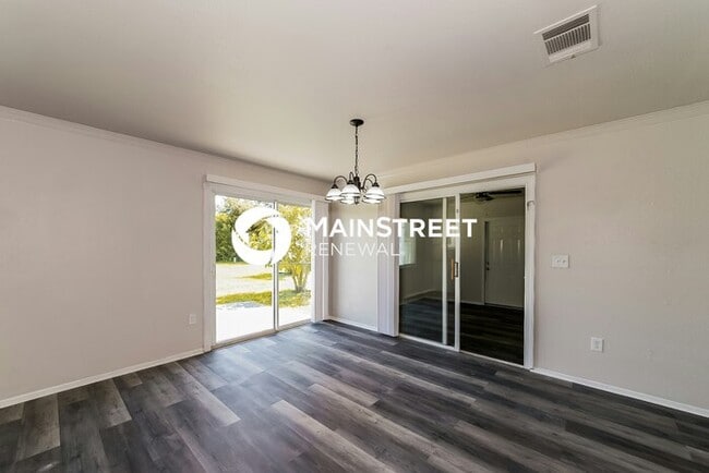 Building Photo - 3 Bedroom Pet-Friendly Home in NORTH PORT, FL with Main Street Renewal