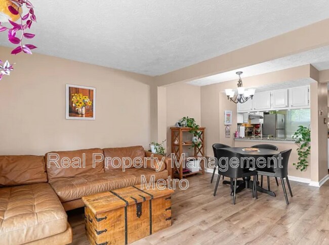 Building Photo - 8257 Mary Lee Ln