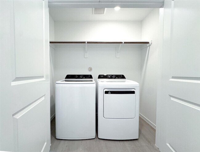 Building Photo - 12431 Wild Strawberry Rd