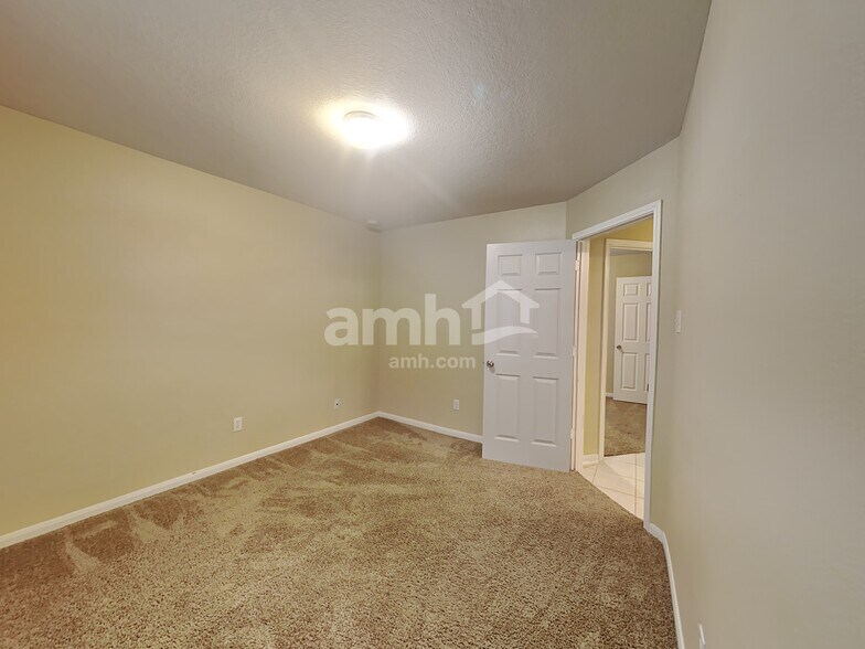 Building Photo - 30611 S Sulphur Creek Dr