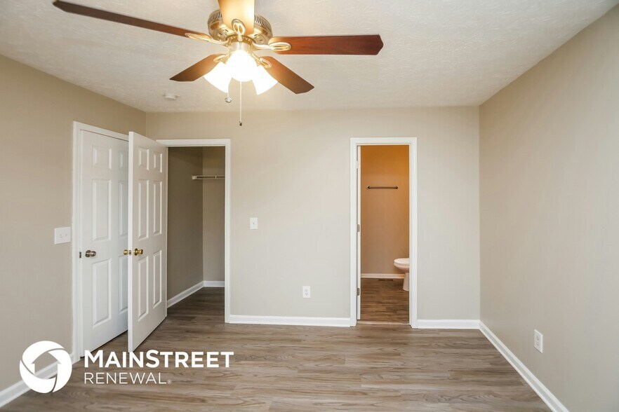 Building Photo - 221 Beechwood Ln