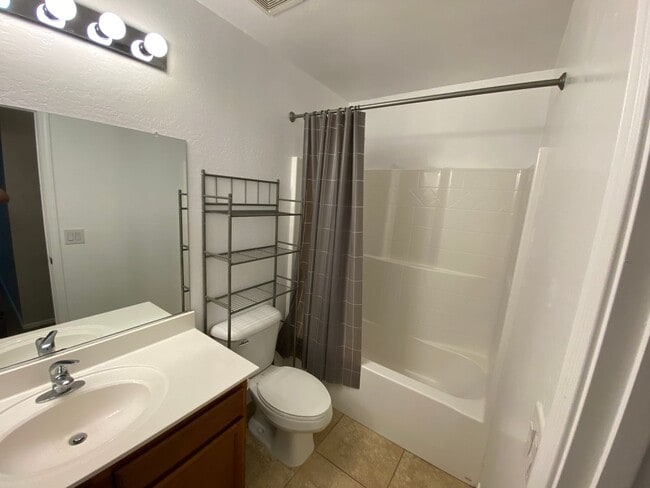 Building Photo - Charming 3 Bed w/Den in Northwest Peoria