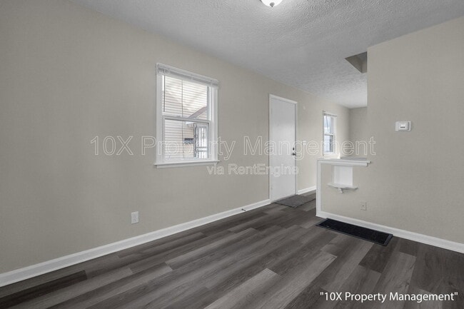 Building Photo - 99 N Waverly St