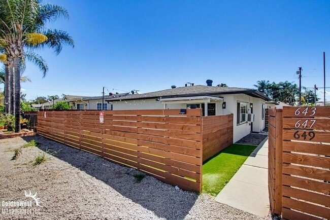 Building Photo - Bright and Inviting 2Bdm 1Ba Home in Escondido.