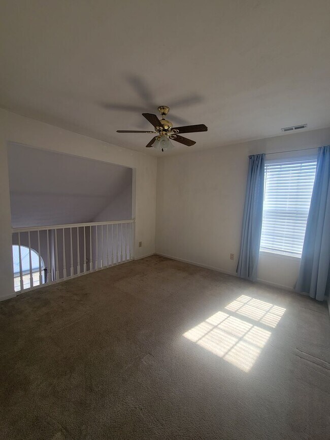 Building Photo - 3719 Bridlepath Ln