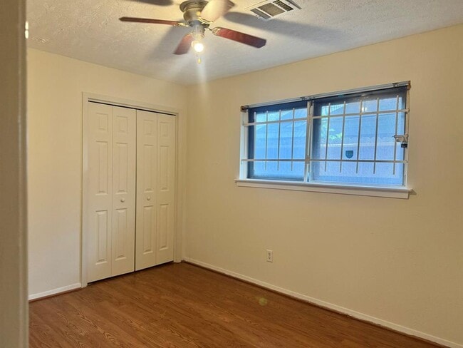 Building Photo - 5218 Canterway Dr